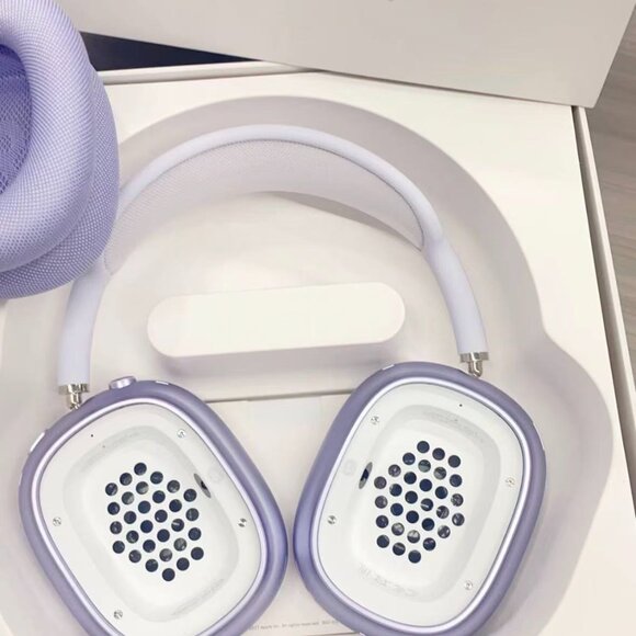 AirPods Max - Picture 6 of 7